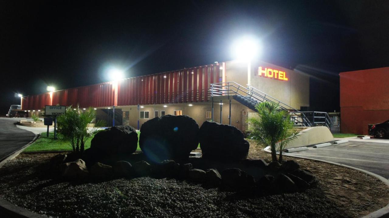 Apple Valley Hotel & Lodge Buitenkant foto